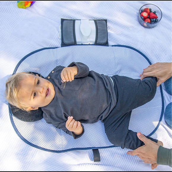 JUJUBE Diaper Bag Black NWOT & Jujube Deluxe Changing Pad With Pillow NWT - Picture 11 of 11